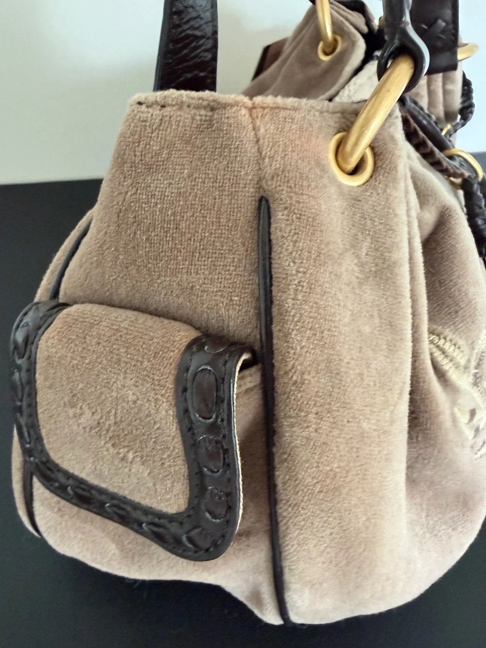 Juicy Couture Velour Satchel Shoulder Bag Doe Brown Y2K Heart Charm - Picture 5 of 16
